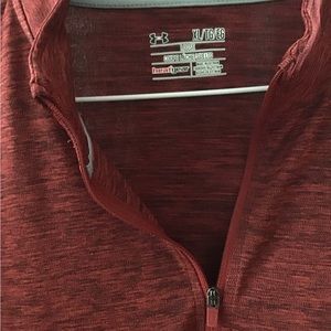 Under Armour maroon/burgundy EUC 1/4 zip pullover XL